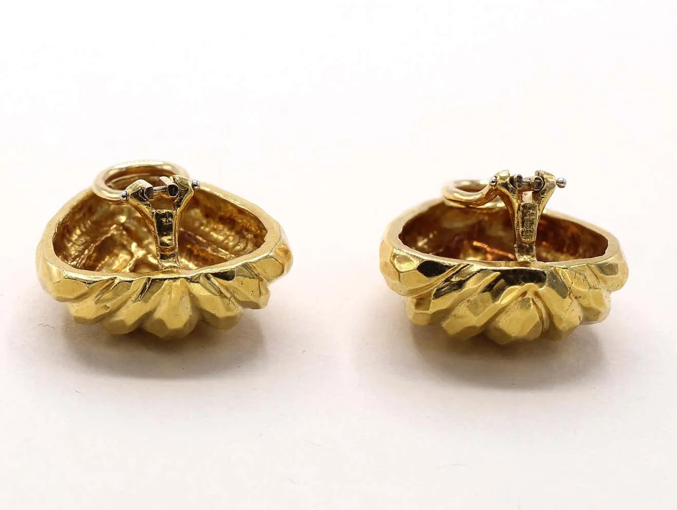 1980s Hammered 18 Karat Gold Ear Clips