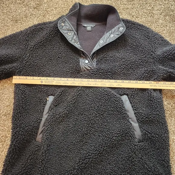 Athleta Women’s Cozy Sherpa Snap Sweatshirt Size Medium