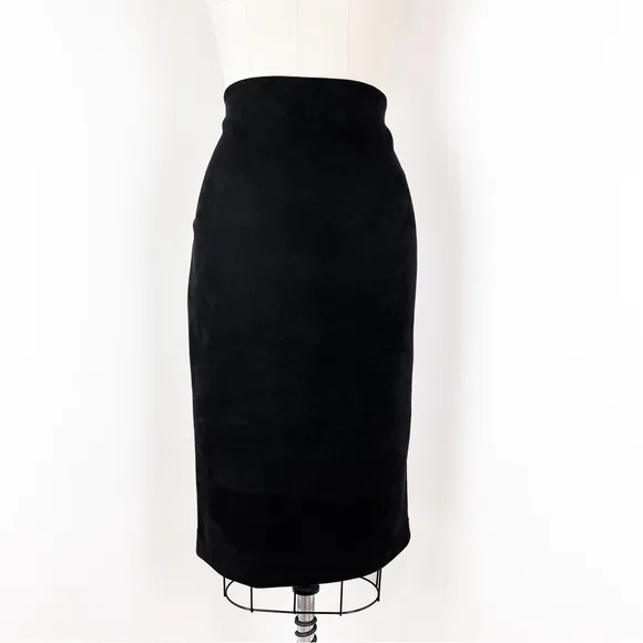 BCBG MAXAZRIA • Lyric Faux Suede Pencil Skirt • L