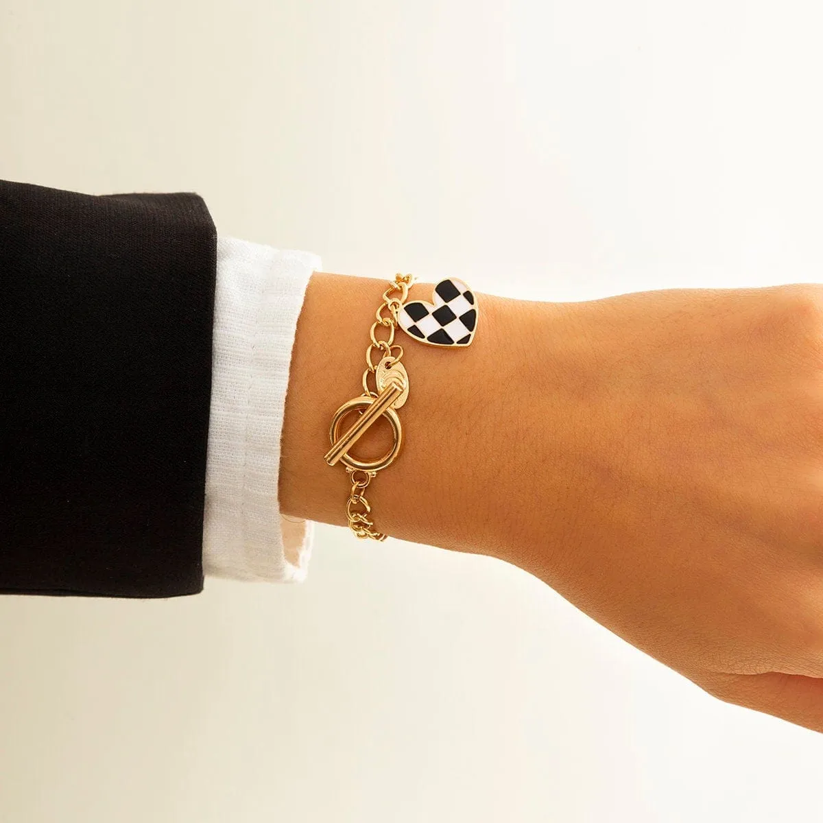 Chic Toggle Clasp Checkered Heart Charm Curb Chain Bracelet