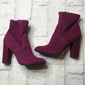 🔹Circus by Sam Edelman Sparkly Raspberry Booties