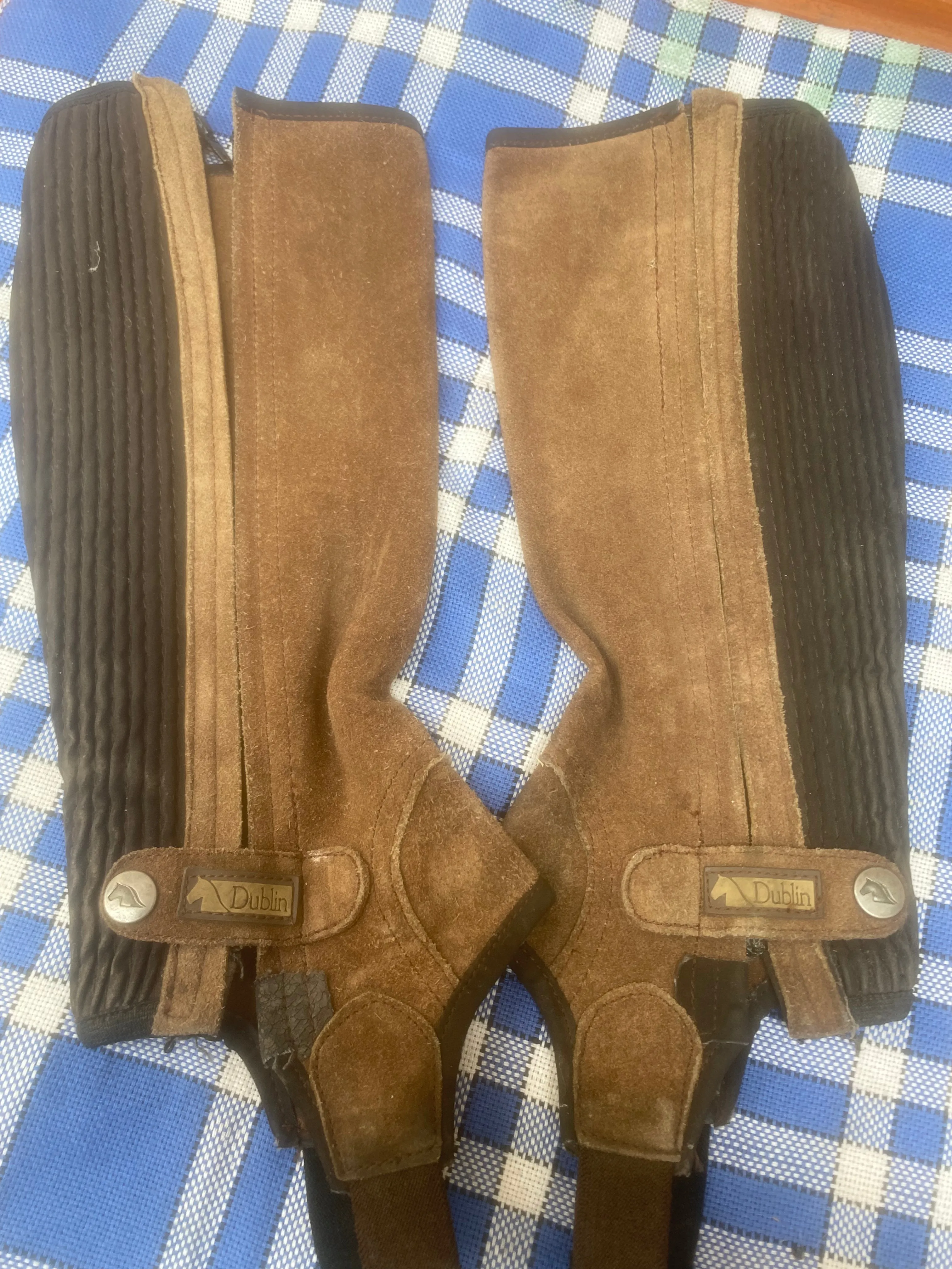Dublin brown suede chaps Childs large 🟢