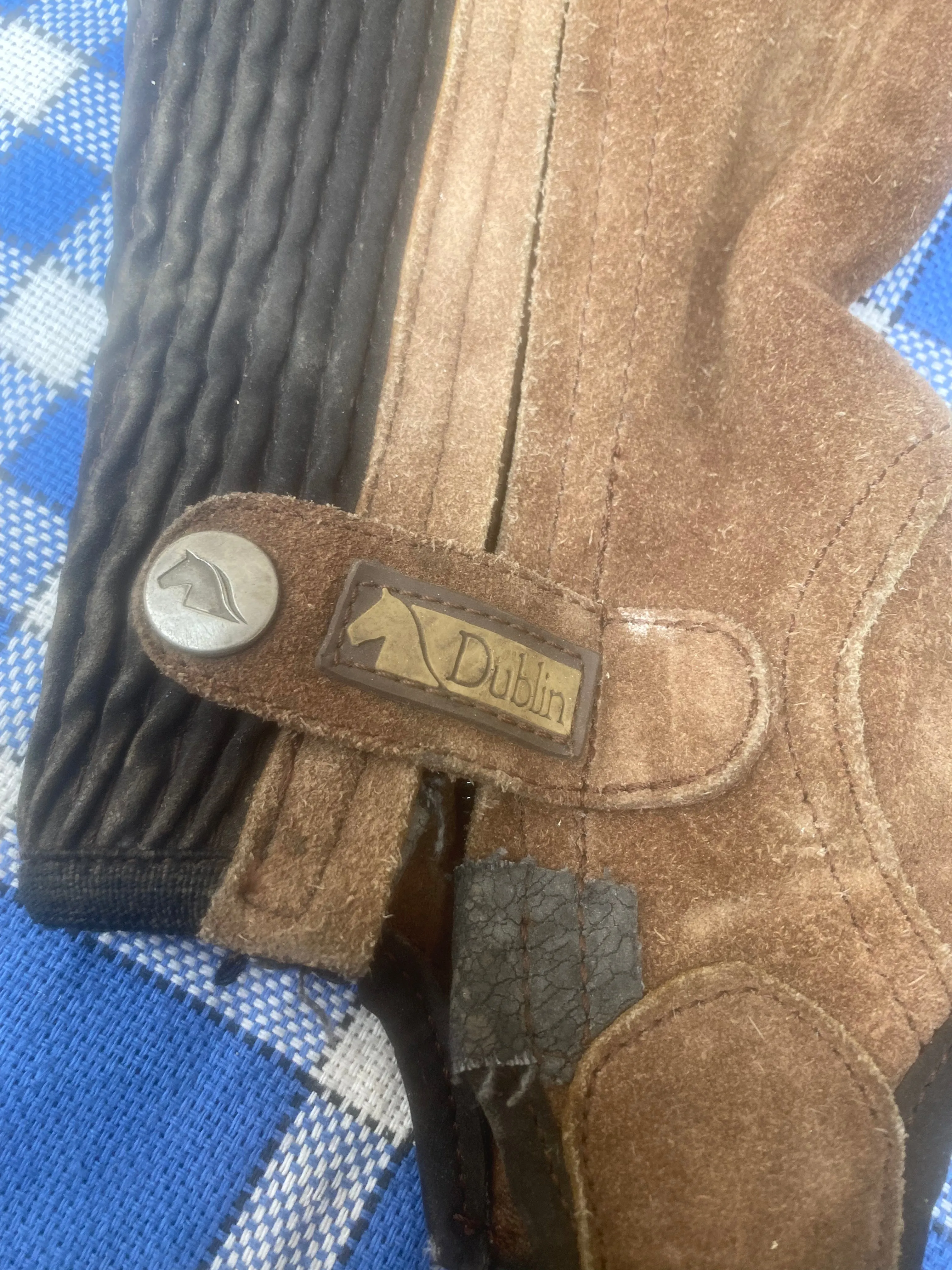 Dublin brown suede chaps Childs large 🟢