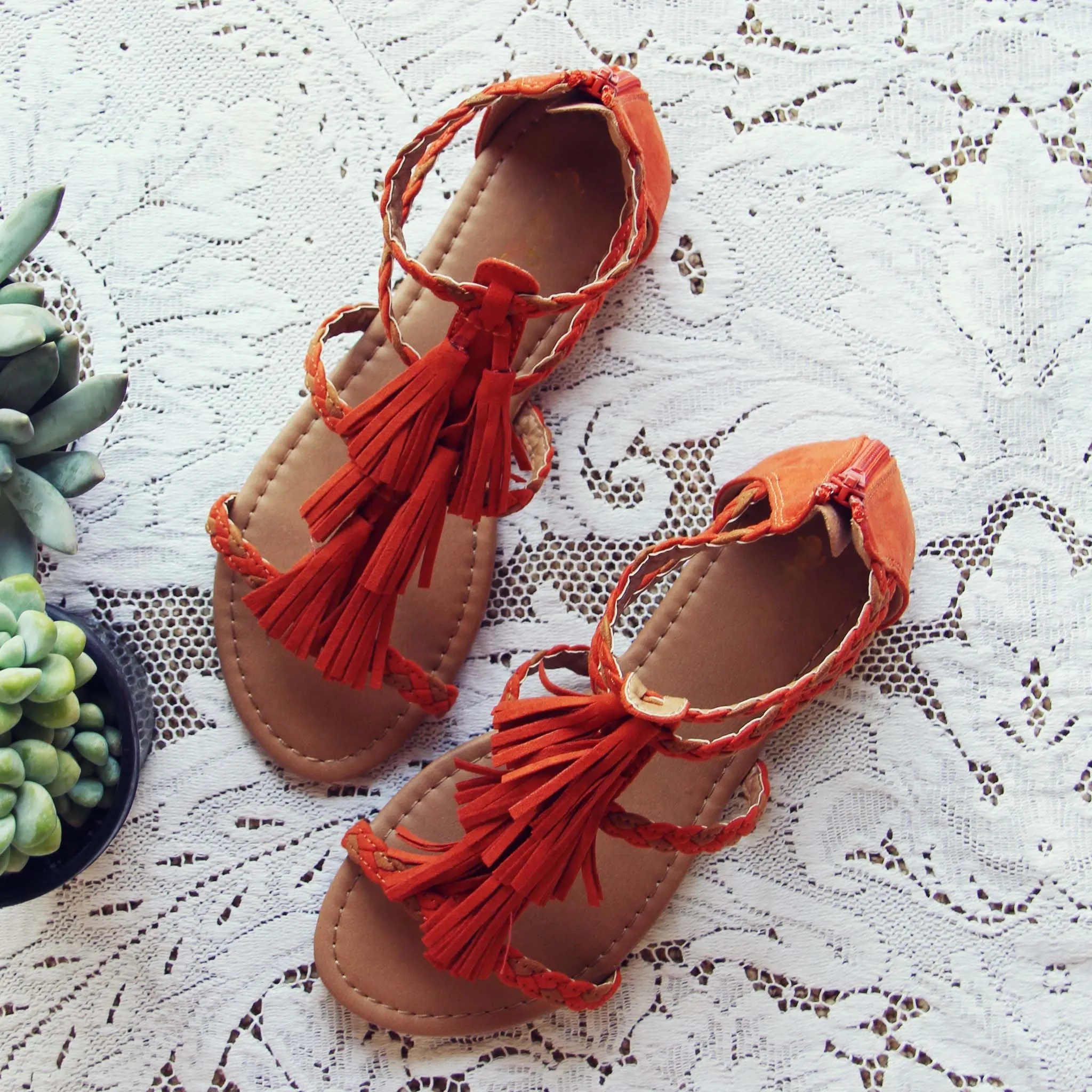 Fescue Fringe Sandals
