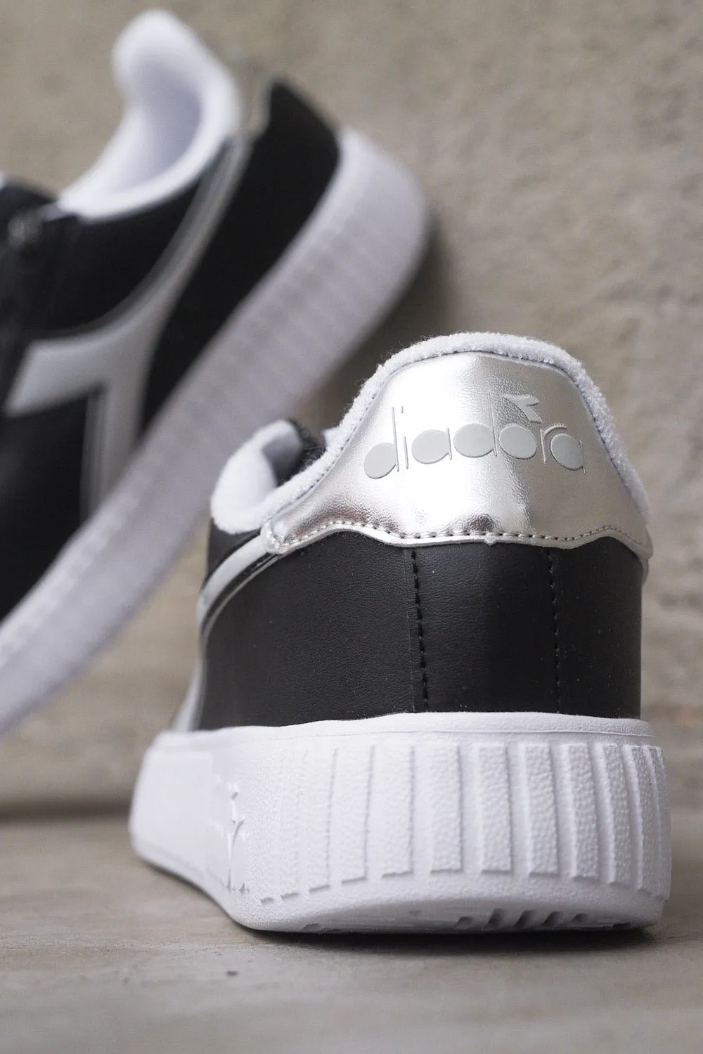 Game P Step - Black/Silver