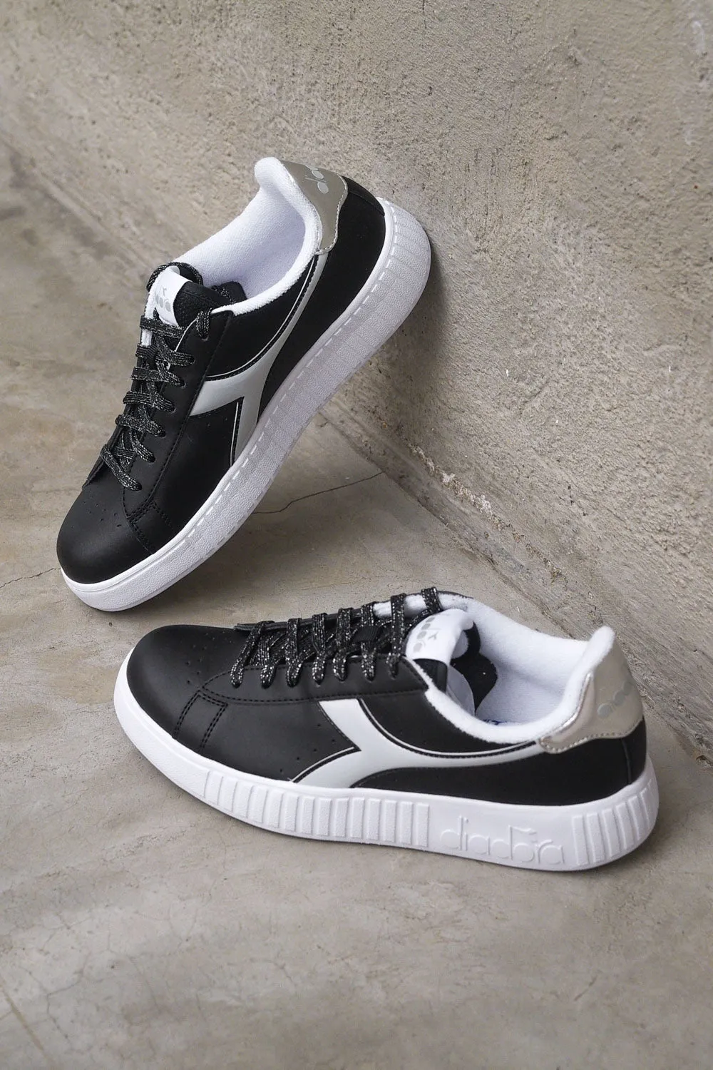Game P Step - Black/Silver