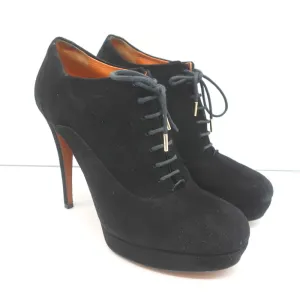 Gucci Betty Lace-Up Platform Booties Black Suede Size 38.5