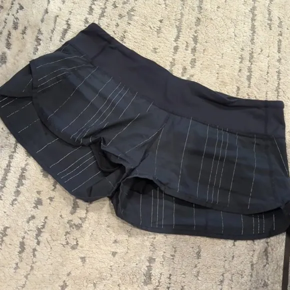 Lululemon Run: Speed Short *Reflective Black