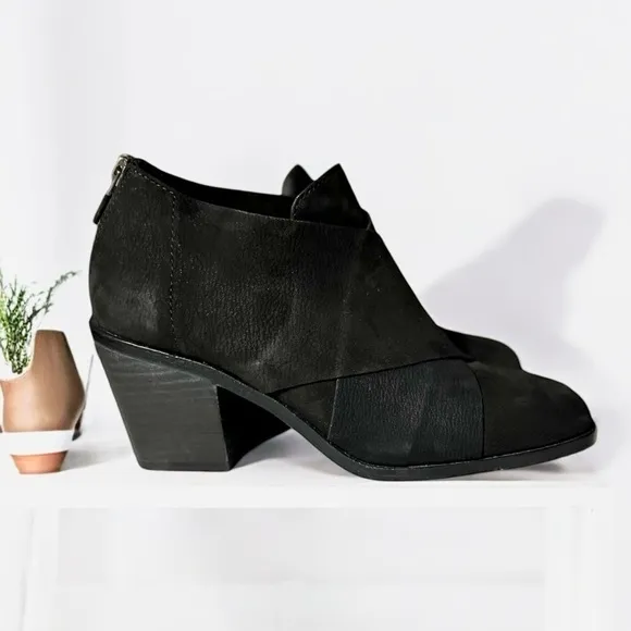 NEW Eileen Fisher Irwin Black Suede Bootie Women's Size 5 or  Big Girl Size 3