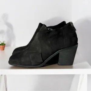 NEW Eileen Fisher Irwin Black Suede Bootie Women's Size 5 or  Big Girl Size 3