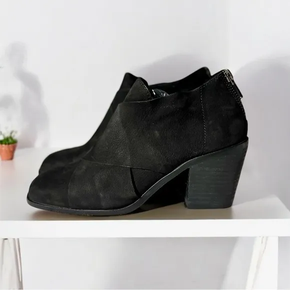 NEW Eileen Fisher Irwin Black Suede Bootie Women's Size 5 or  Big Girl Size 3