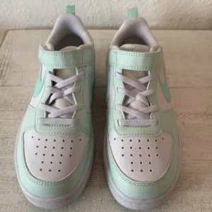 Nike Green and White Sneakers with Velcro Strap