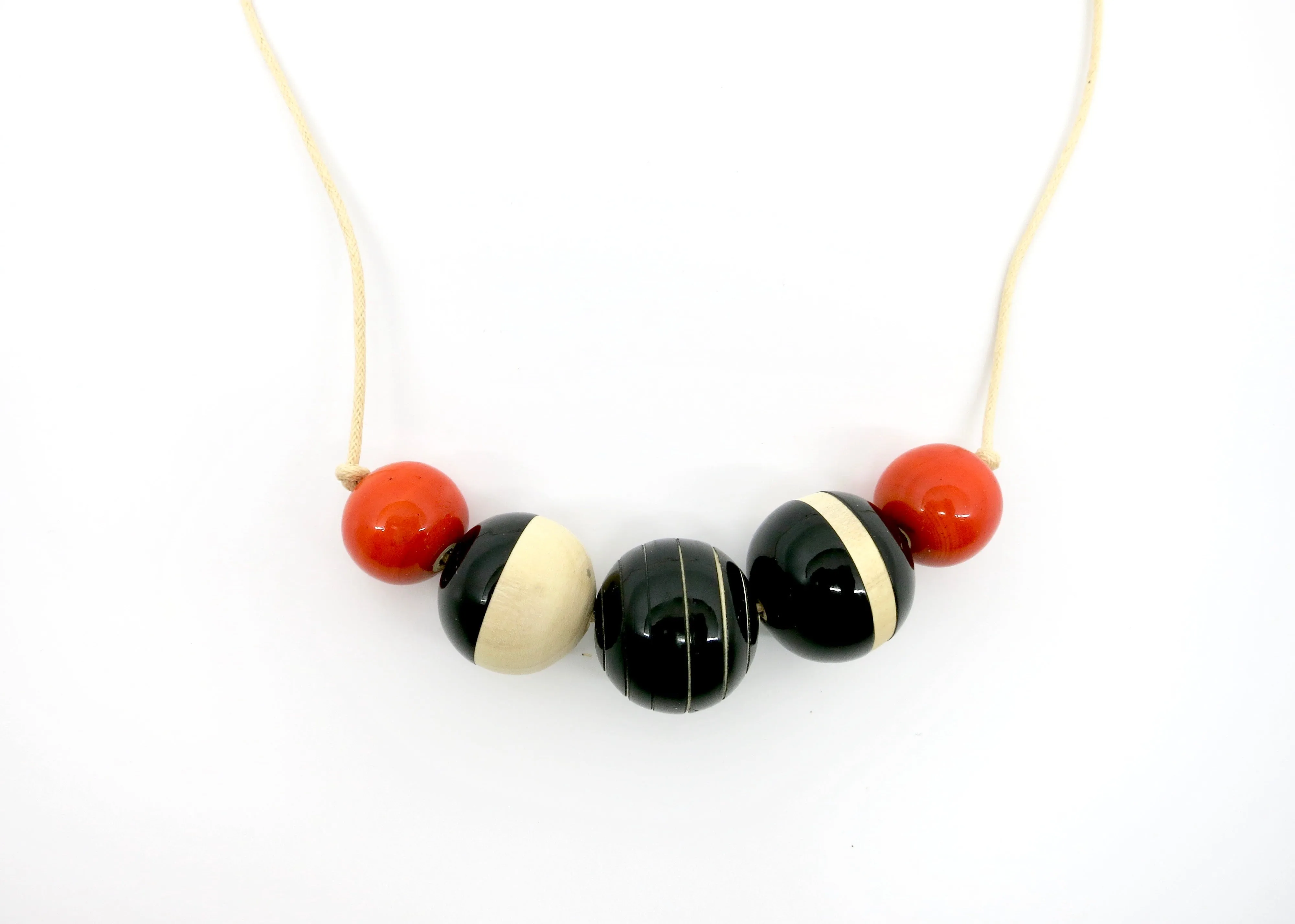 Parisian Chic Necklace (available in 4 different colors)