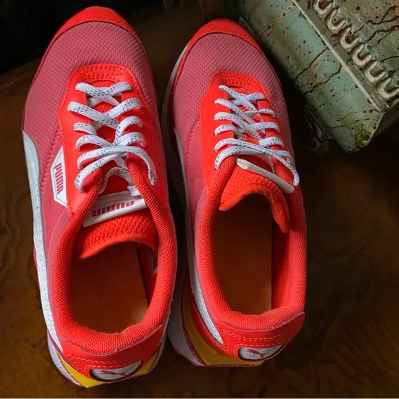 Puma Cruise Rider Brain Freeze Coral Red Blast Sneakers