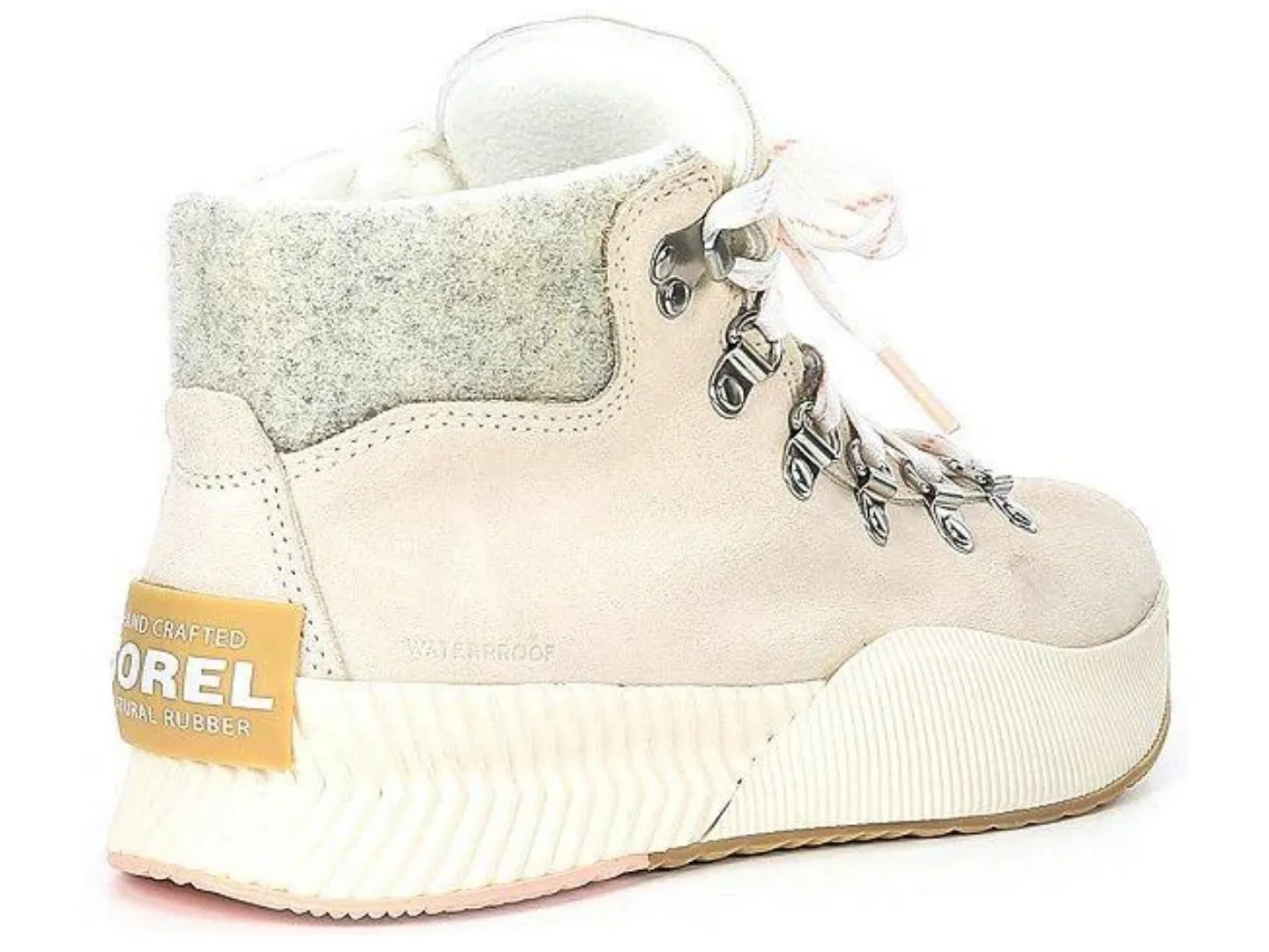 Sorel: Out N About III Conquest in Chalk & Sea Salt