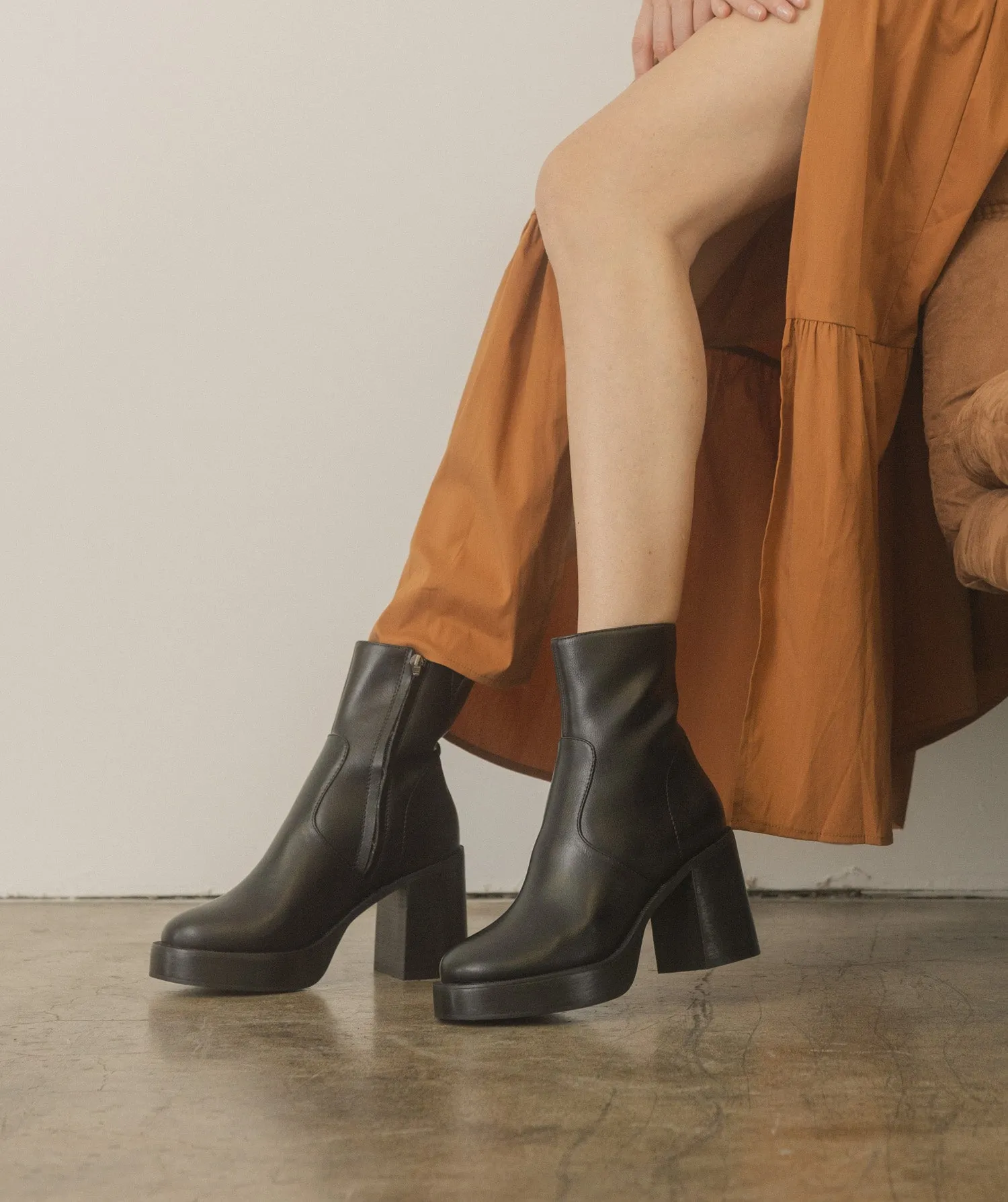 The Alexandra |  Black Platform Ankle Boots