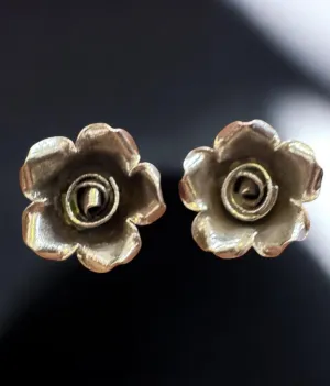The Damask Rose Silver Flower Earstuds
