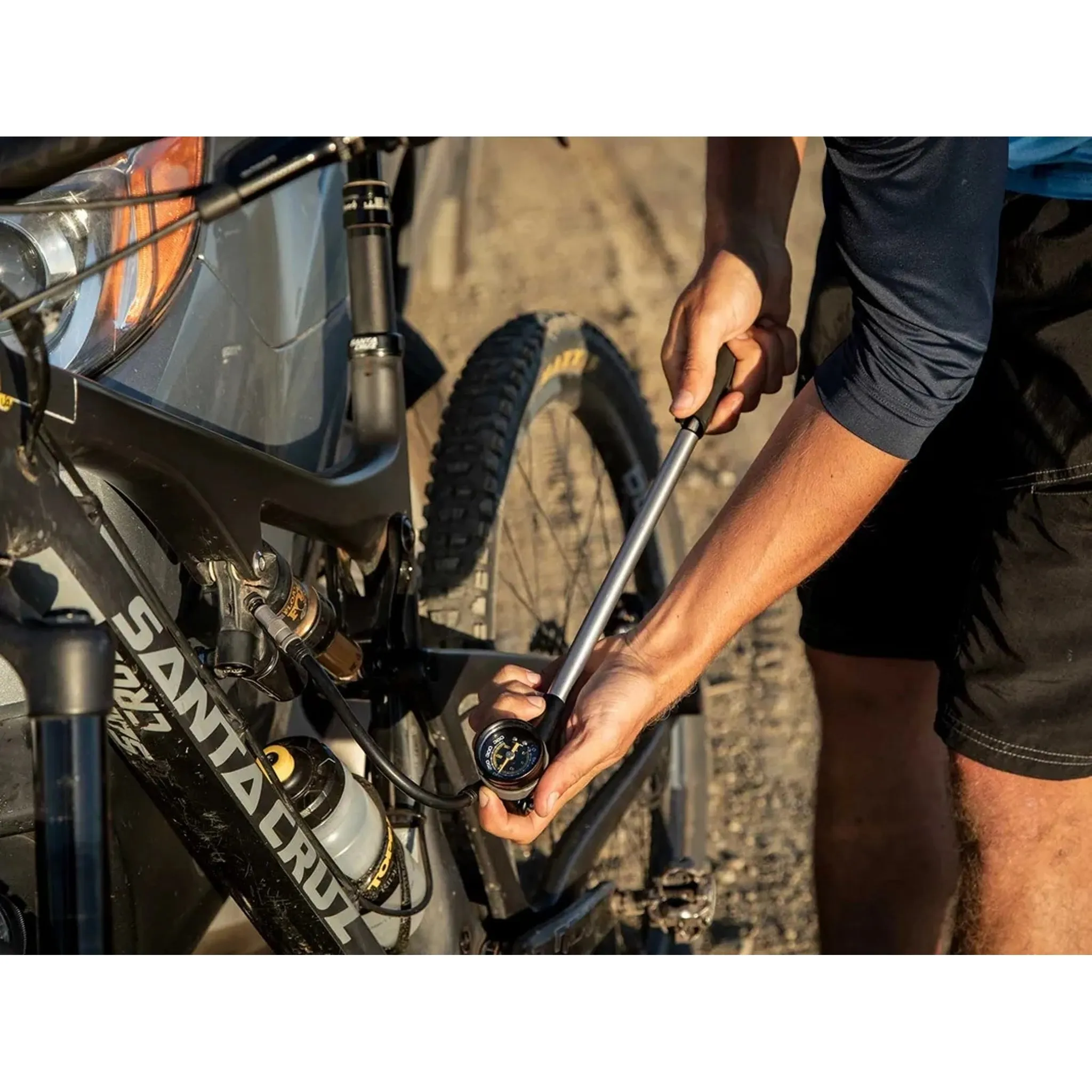 Topeak Pocketshock DXG XL Shock Pump with Dial Gauge