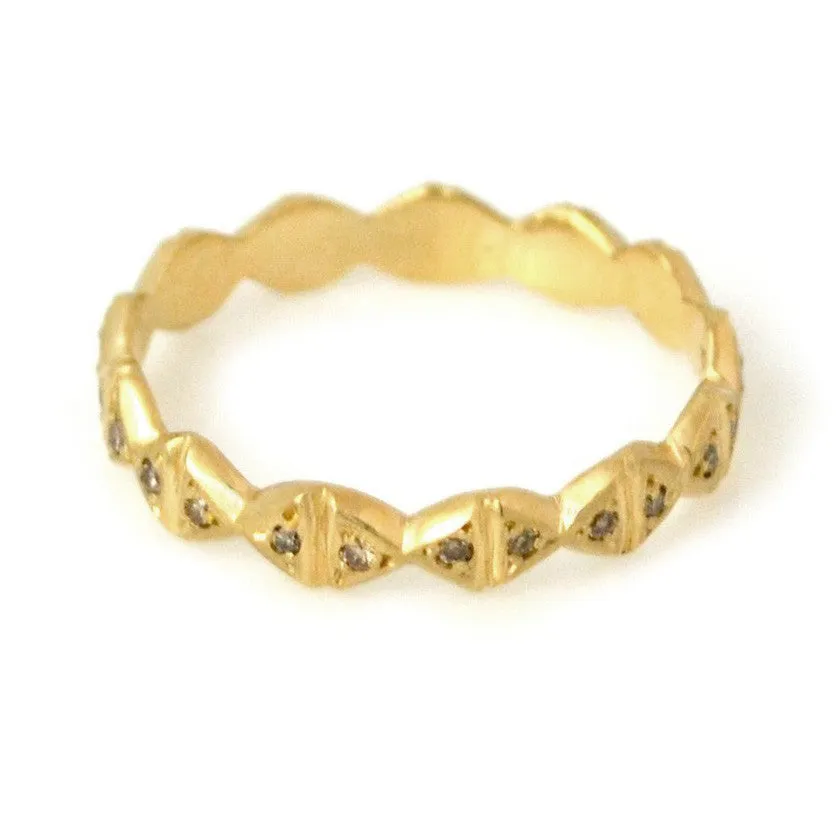 Tri-Eternity Band Warm
