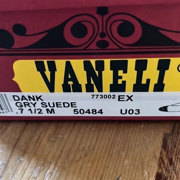VANELI Dank Grey Suede Pump Size 7 1/2