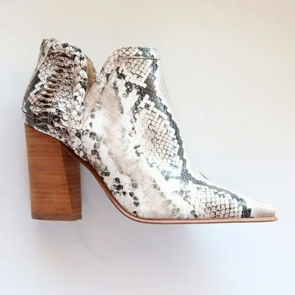 Vince Camuto Delsimba Neutral Snakeskin Leather Block Heel Ankle Boots Booties
